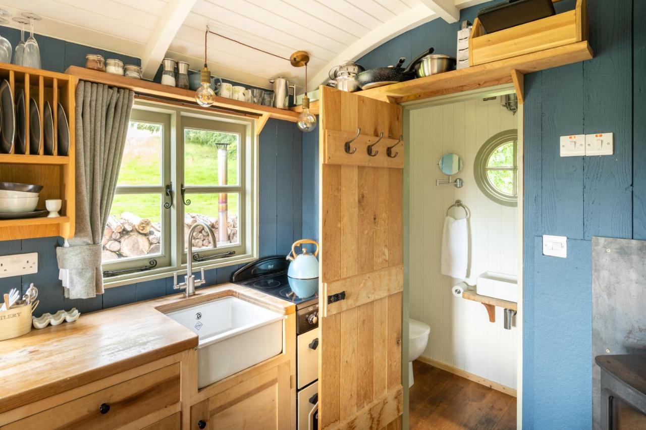Tilbury Shepherd Huts With Hot Tubs Plus Holiday Cottages West Bagborough Dış mekan fotoğraf