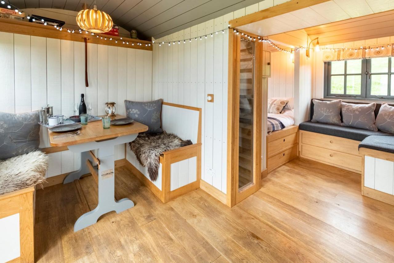 Tilbury Shepherd Huts With Hot Tubs Plus Holiday Cottages West Bagborough Dış mekan fotoğraf