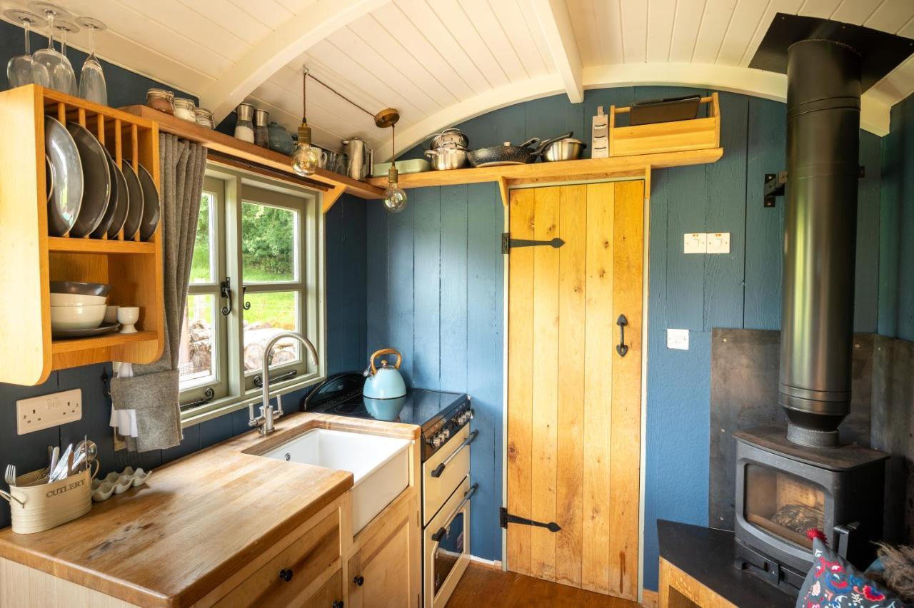 Tilbury Shepherd Huts With Hot Tubs Plus Holiday Cottages West Bagborough Dış mekan fotoğraf