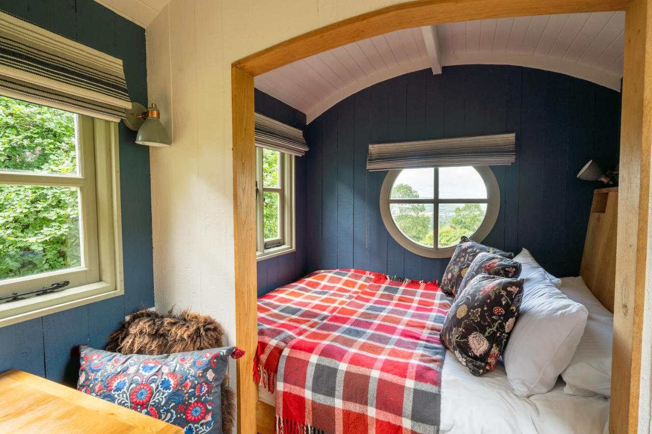 Tilbury Shepherd Huts With Hot Tubs Plus Holiday Cottages West Bagborough Dış mekan fotoğraf